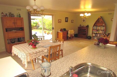 4 Sheraton Cres, Ferntree Gully, VIC 3156