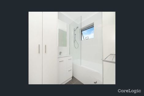 Property photo of 2/24 Chatsworth Road Greenslopes QLD 4120