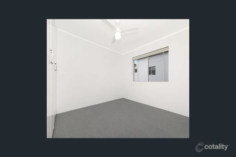 Property photo of 2/24 Chatsworth Road Greenslopes QLD 4120