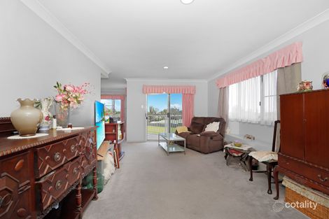 Property photo of 17 Neisler Court Kawungan QLD 4655