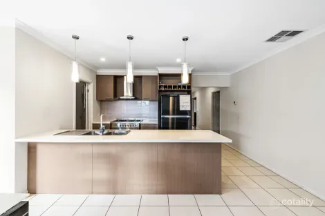 Property photo of 81 Castillo Avenue Clyde North VIC 3978