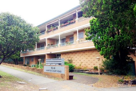 11/10 Hampton Court Rd, Carlton, NSW 2218