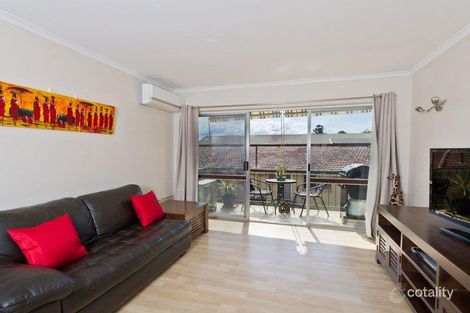 32 Macaulay St, Coorparoo, QLD 4151