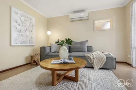 Property photo of 10 Lorne Crescent Huntfield Heights SA 5163