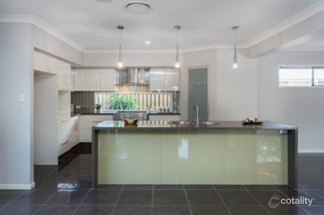 Property photo of 4 Flybridge Way Hope Island QLD 4212
