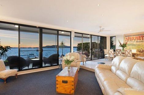 Property photo of 27 Paroo Avenue Eleebana NSW 2282