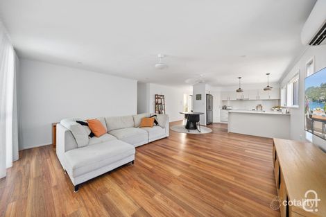 Property photo of 2 Bandaroo Street Warana QLD 4575