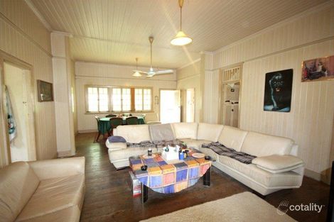 Property photo of 216 Ekibin Road East Tarragindi QLD 4121