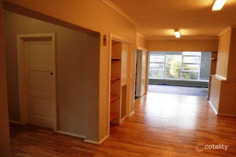 Property photo of 92 Canberra Avenue Griffith ACT 2603