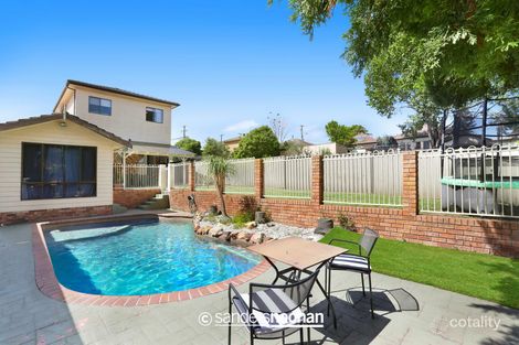 Property photo of 4 Collaroy Avenue Peakhurst NSW 2210