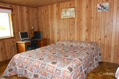 Property photo of 10 McMillans Lane Clermont QLD 4721