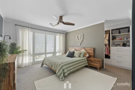 Property photo of 18 Clementine Boulevard Treeby WA 6164