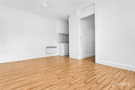 Property photo of 2/912 Drummond Street Carlton North VIC 3054