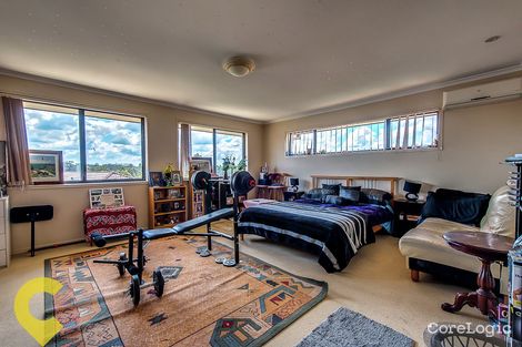 Property photo of 27 Gilberton Crescent Forest Lake QLD 4078