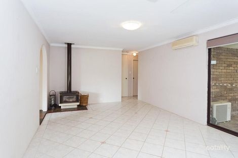 Property photo of 3 Knot Way Yangebup WA 6164