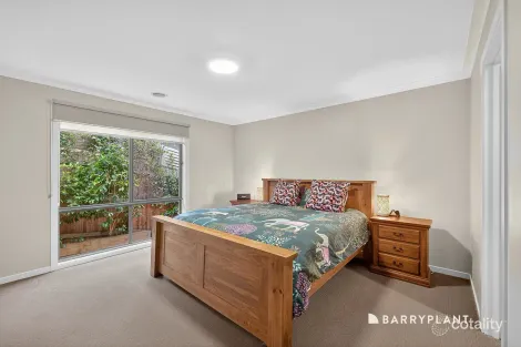 Property photo of 5 Stratum Avenue Doreen VIC 3754