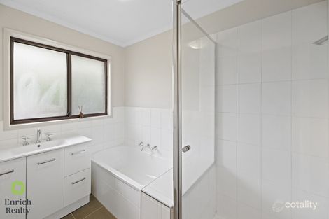 Property photo of 1/12-14 Somerset Drive Warragul VIC 3820
