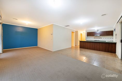 Property photo of 8 Danae Place Cranbourne West VIC 3977