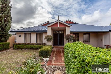 Property photo of 4 Wishart Loop Wanneroo WA 6065