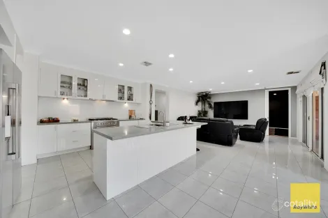 Property photo of 2 Atherton Avenue Burnside Heights VIC 3023