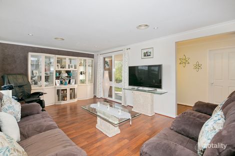 Property photo of 20 Lawrence Close Macgregor ACT 2615