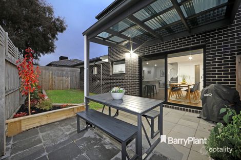 Property photo of 4/13 Baileyana Drive Endeavour Hills VIC 3802