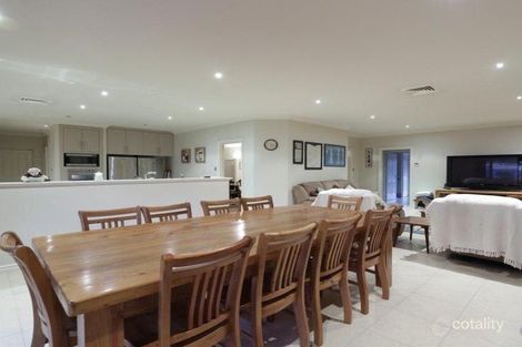 Property photo of 14 Coulterhand Circle Byford WA 6122