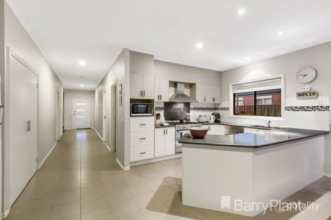 Property photo of 30 Emma Drive Tarneit VIC 3029