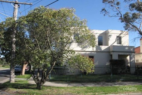 9 Furneaux Gr, St Kilda East, VIC 3183