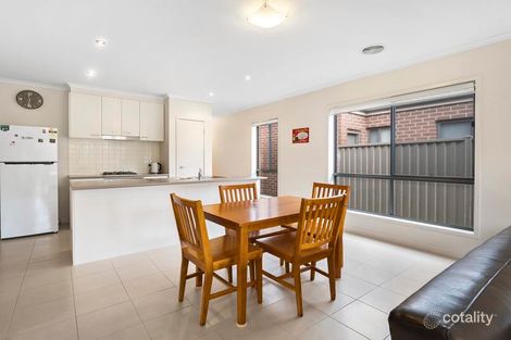 Property photo of 9 Echo Place Alfredton VIC 3350