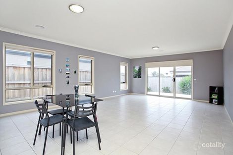 Property photo of 8 Crossway Avenue Tarneit VIC 3029