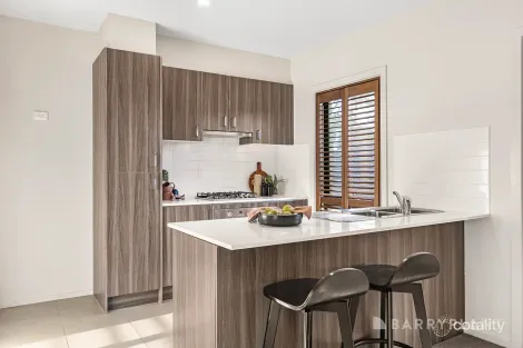 Property photo of 4/11 Cameron Road Croydon VIC 3136