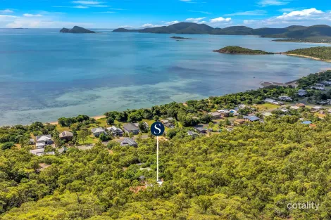 Property photo of 129 Gloucester Avenue Hideaway Bay QLD 4800