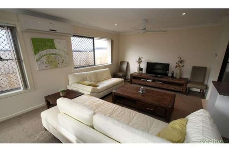 Property photo of 1/2 Saltram Avenue Holmview QLD 4207