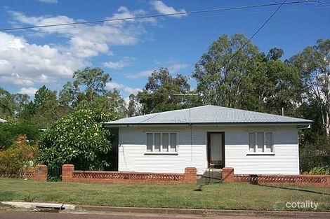 1 Holmes St, North Ipswich, QLD 4305