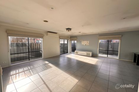 Property photo of 14 Karlson Way Cranbourne North VIC 3977