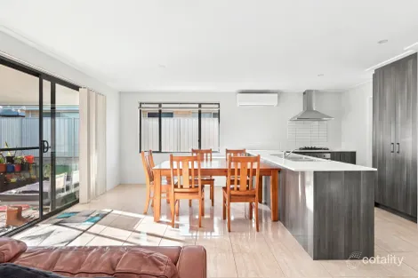 Property photo of 15 Beachcomber Hill Glenfield WA 6532