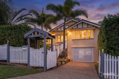 Property photo of 18 Tarana Street Camp Hill QLD 4152
