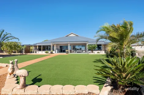 13 Anchorage Lkt, Drummond Cove, WA 6532