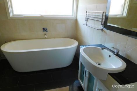 Property photo of 5 Hainthorpe Grove Mulgrave VIC 3170