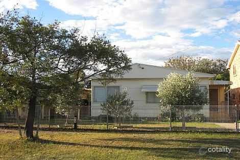 10 Moorah Ave, Blue Bay, NSW 2261