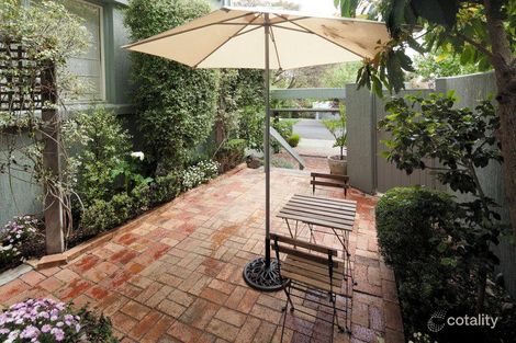 Property photo of 2/44 Lansell Road Toorak VIC 3142