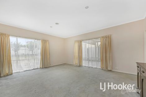 Property photo of 30 Glenshee Drive Lynbrook VIC 3975