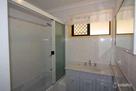 Property photo of 35 Jenalyn Crescent Avoca QLD 4670