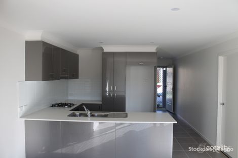 Property photo of 18 Quinella Way Pakenham VIC 3810