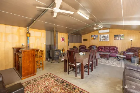 Property photo of 31 Muttama Parade Gobbagombalin NSW 2650