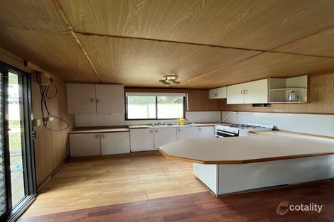 Property photo of 42 Mildura Crescent Dallas VIC 3047