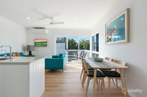 Property photo of 2/24 Orealla Crescent Sunrise Beach QLD 4567