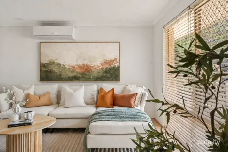 104a Hale Rd, Wembley Downs, WA 6019