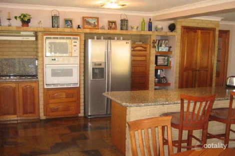 Property photo of 2 Woodlea Crest Leeming WA 6149